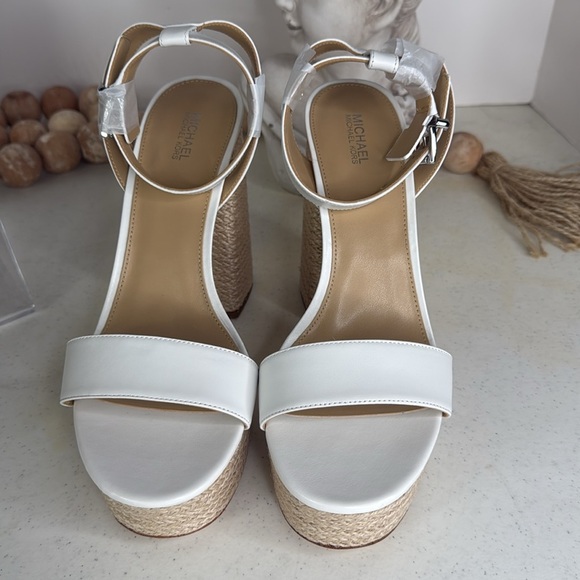 Michael Kors Women's Ashton Platform Heeled Sandal Sz 9.5 - Picture 3 of 10